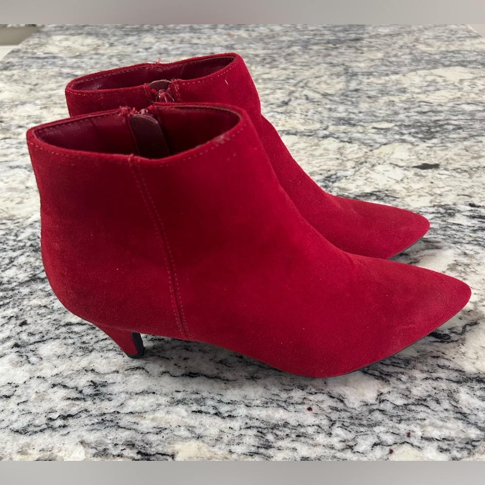 Elegant Red Suede Ankle Boots Size 7.5